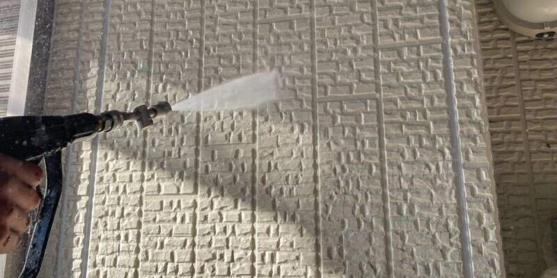 【外壁コケ予防】原因から学ぶ効果的な対策方法とは？