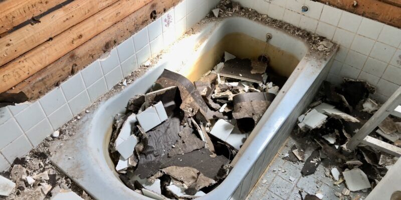 ヒートショック対策は大丈夫？実家の両親に勧めたい、安全な浴室リフォームを紹介！